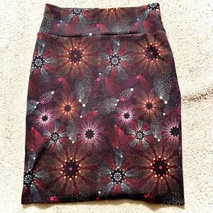 LuLaRoe Black Floral Pencil Skirt Size M | Stretch Knit Knee-Length